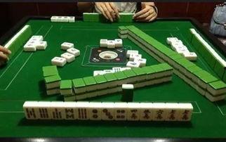 网红打麻将吃瓜图片真实,牌桌风云，笑料百出