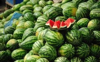 和县网红吃瓜事件真相揭秘,揭秘背后真相与争议  第3张