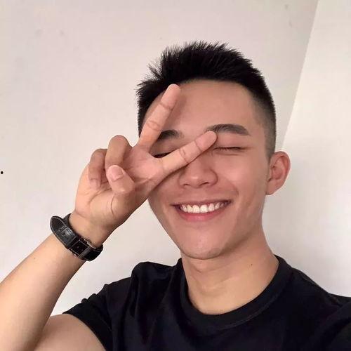 网红男博主吃瓜图片,吃瓜图片背后的惊人真相  第2张