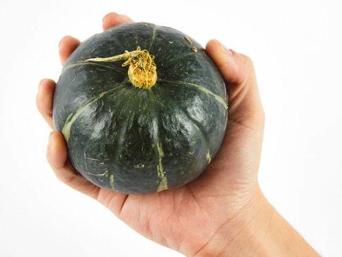 网红吃瓜小灯笼视频,一场吃瓜盛宴背后的故事  第2张